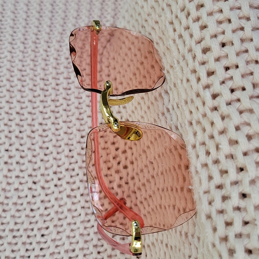 Beautiful pink women's eyeglasses